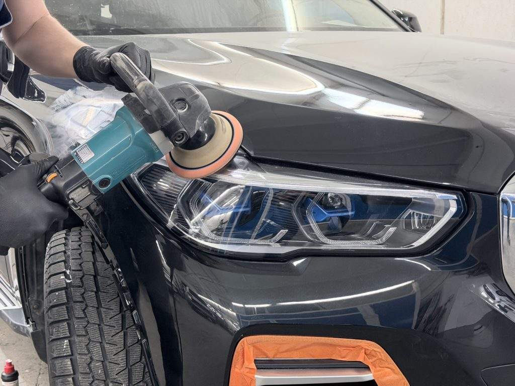 Полировка кузова автомобиля и оптики